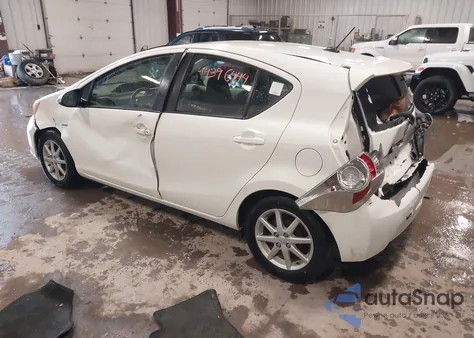2012 Toyota Prius z USA, uszkodzony, nr VIN JTDKDTB3XT1016422